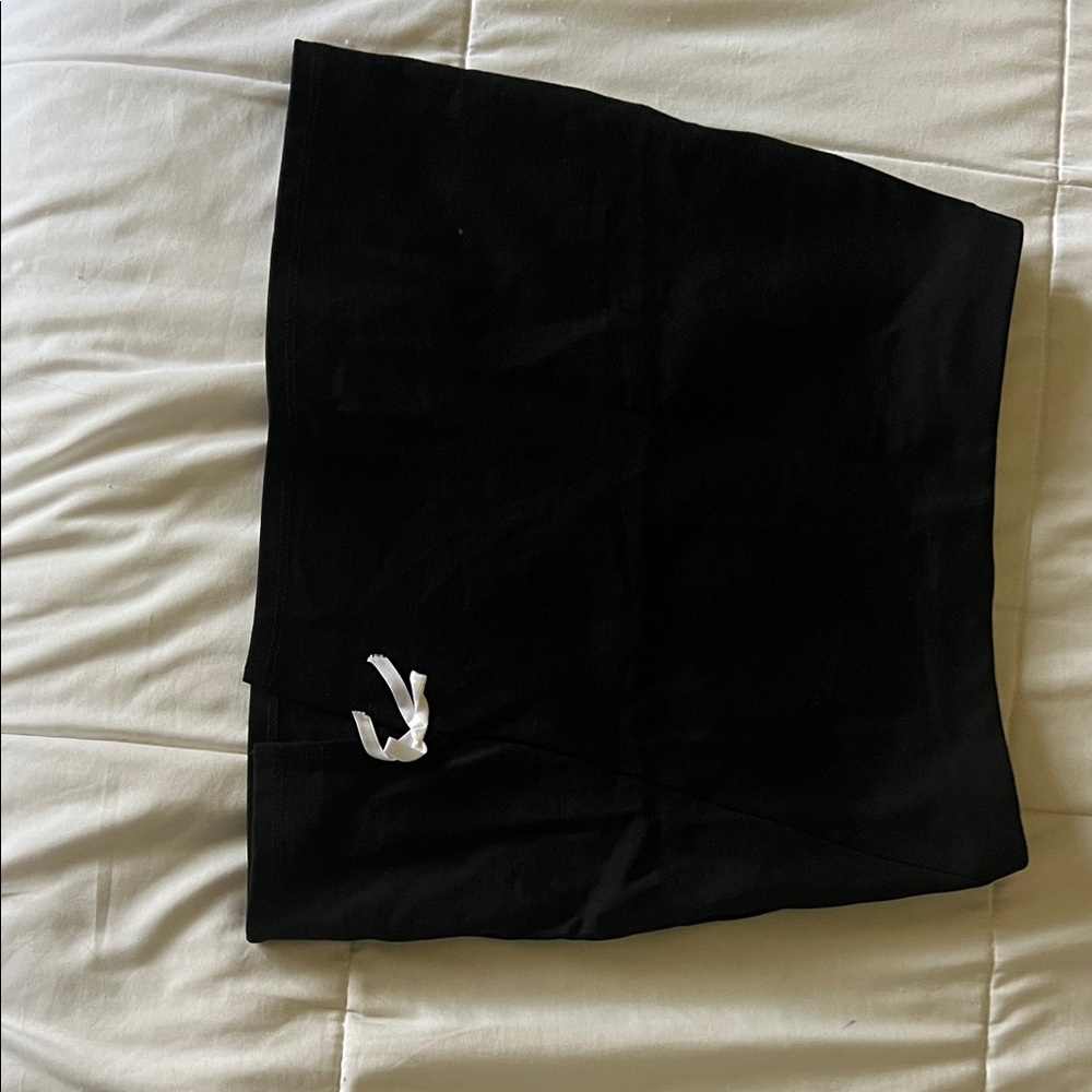 Windsor skirt with bow